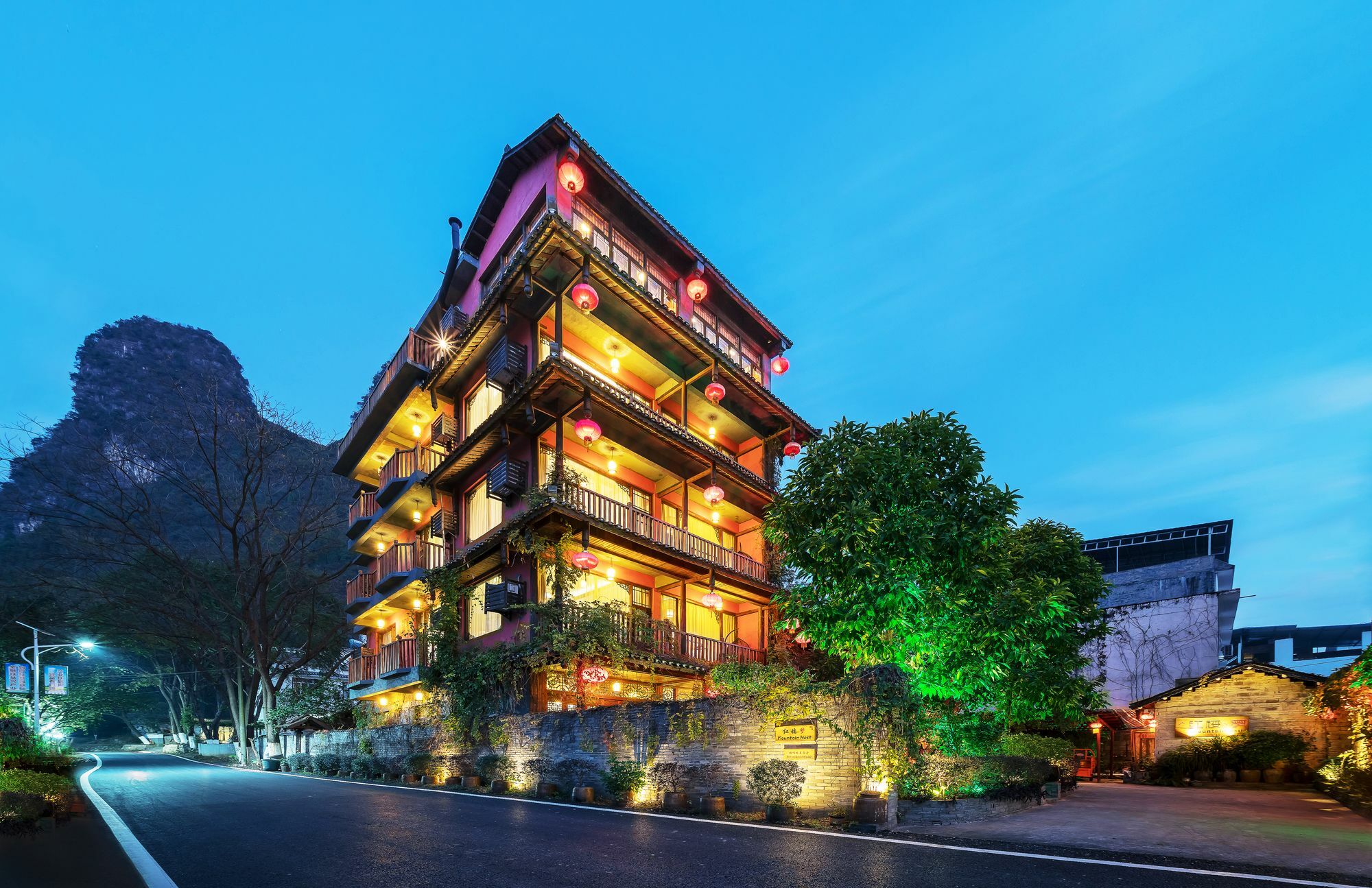 Yangshuo Mountain Nest Boutique Hotel Exterior photo
